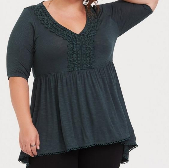 Torrid Women's Green Super Soft Crochet V-neck Babydoll Top Size M/L - Picture 1 of 6